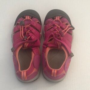 Keen kids water sandals in hot pink and orange with grey and lights grey